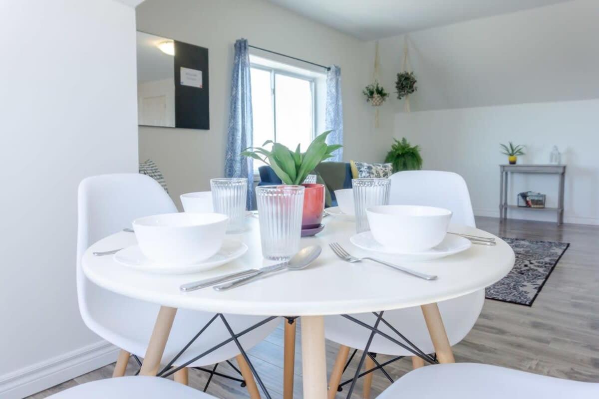 Amazing Location In Saint John 2 Bedroom Modern Parking New Екстер'єр фото
