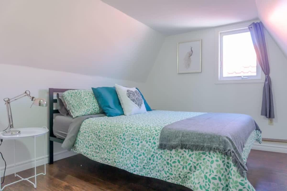 Amazing Location In Saint John 2 Bedroom Modern Parking New Екстер'єр фото