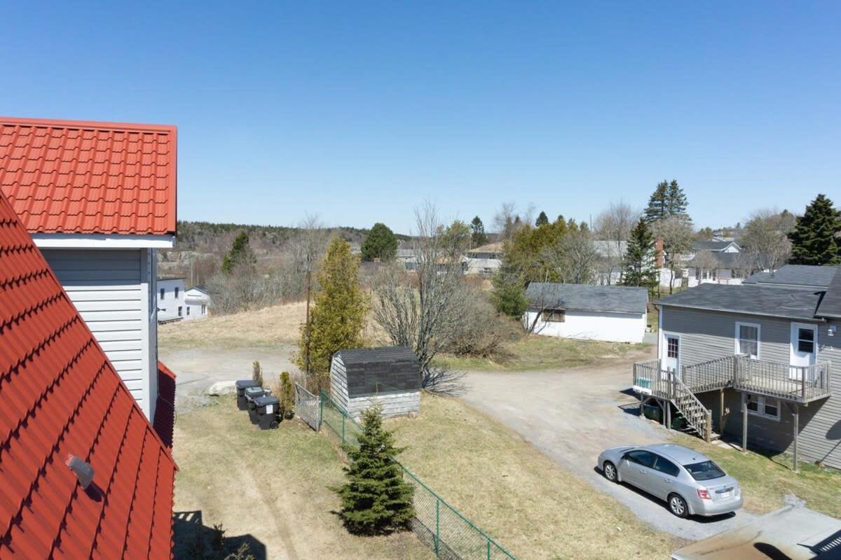 Amazing Location In Saint John 2 Bedroom Modern Parking New Екстер'єр фото