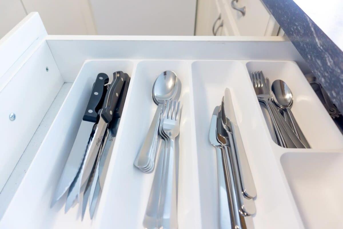 Amazing Location In Saint John 2 Bedroom Modern Parking New Екстер'єр фото